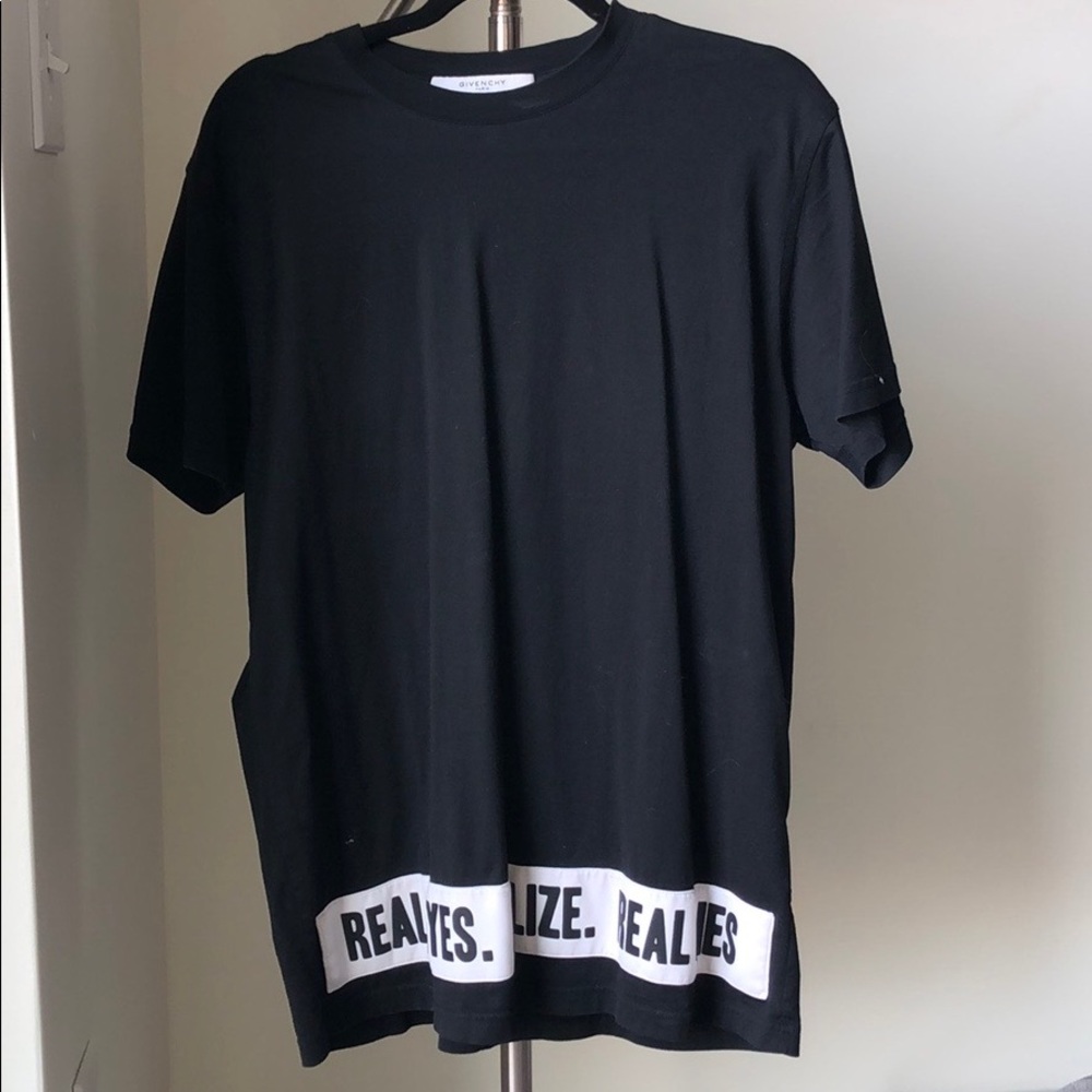 Givenchy T-Shirt - Picture 6 of 6